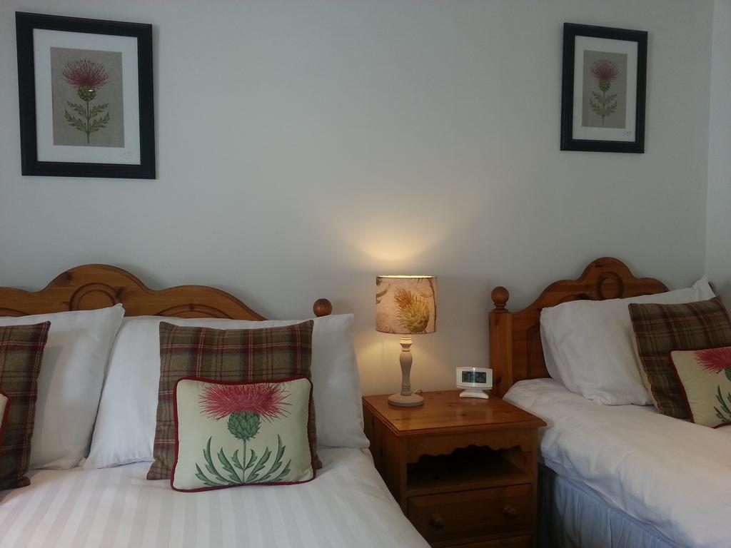 Ardlogie Guest House Aviemore Exterior photo